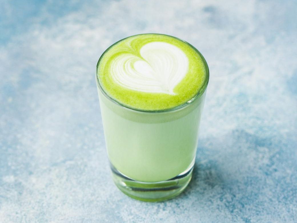 Glass of gluten-free matcha drink at Starbucks.